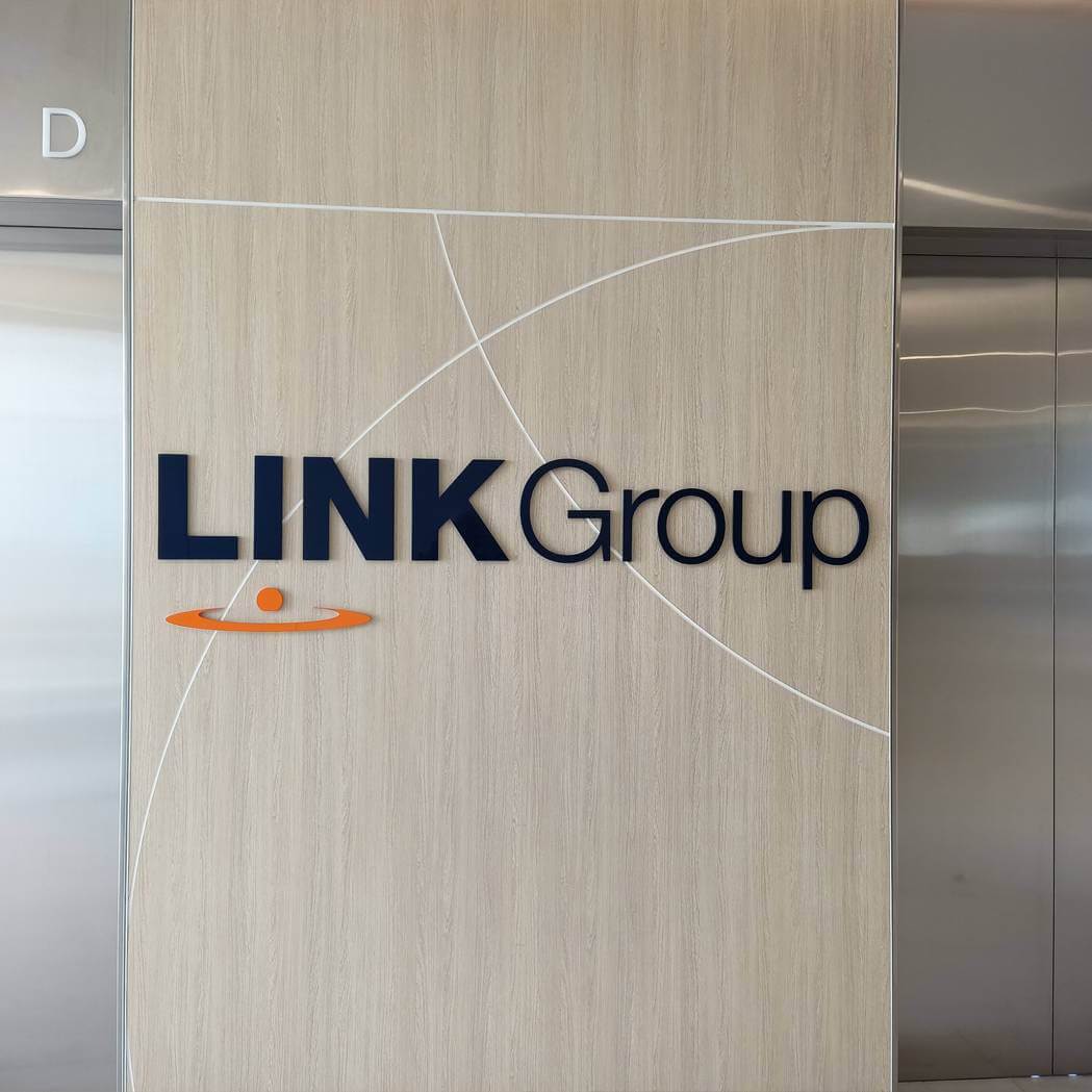 link01 logo sign lobby